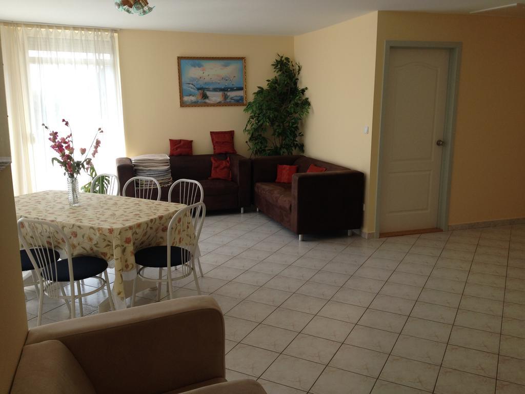 Szaloky Apartmanhaz Gyenesdias Luaran gambar