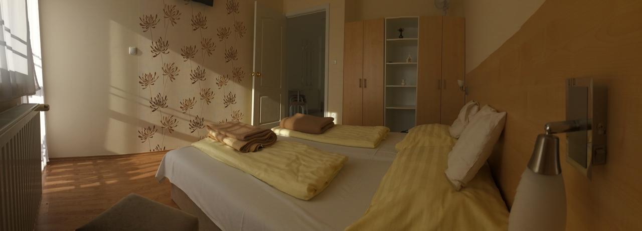 Szaloky Apartmanhaz Gyenesdias Luaran gambar