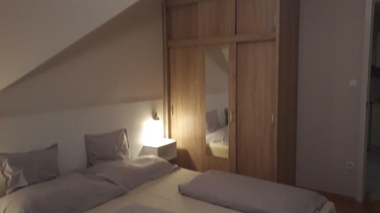 Szaloky Apartmanhaz Gyenesdias Luaran gambar