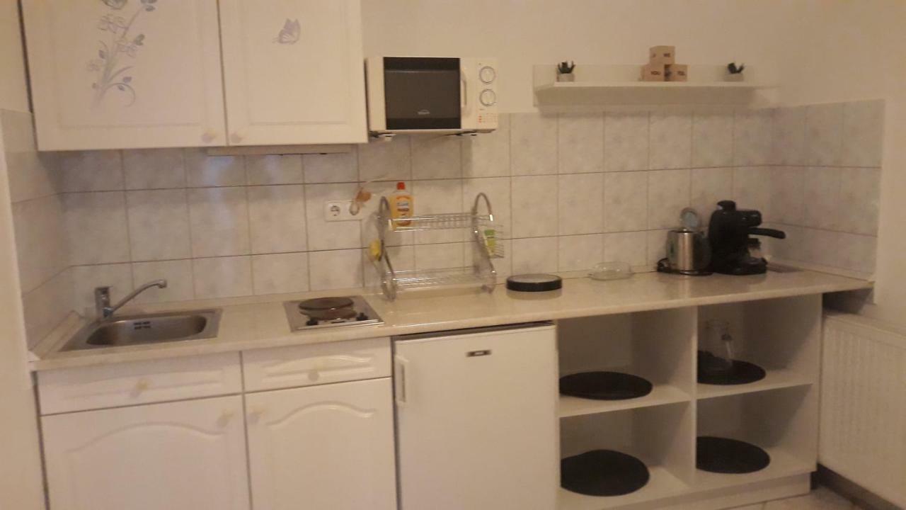 Szaloky Apartmanhaz Gyenesdias Luaran gambar
